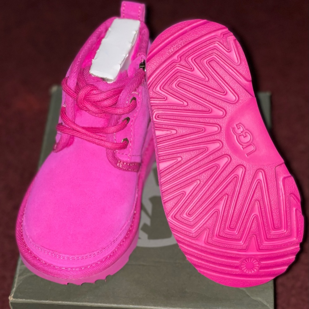 New Ugg boots size 8
